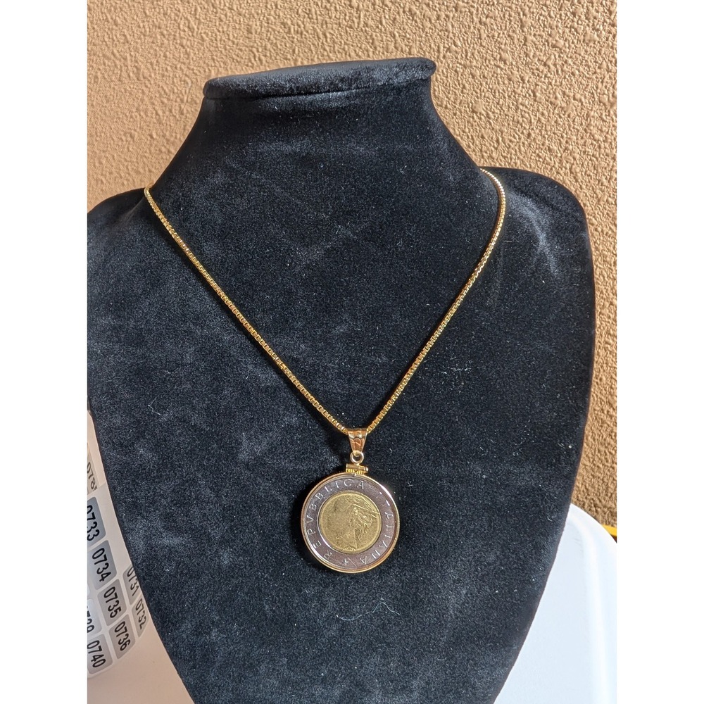 Vintage 14k Gold Italian Lira Pendant on‎ 14k gold chain